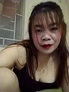 Snapshot of Squirt107 chatting on May 2026 04:15:02 PM Squirt107 online show from May 2026 04:15:02 PM