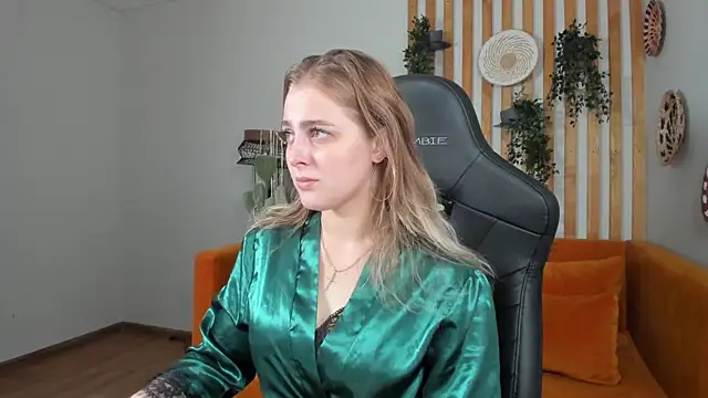 EllaBells online show from July 2026 05:21:01 AM