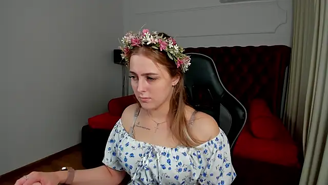 EllaBells online show from August 2026 05:09:02 AM