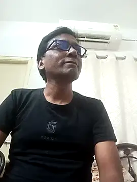Snapshot of VENOM_QUEEN chatting on May 2026 01:52:01 PM VENOM QUEEN online show from May 2026 01:52:01 PM