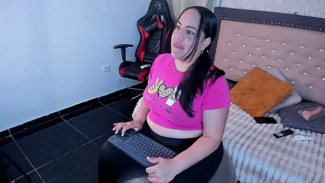 Zoedeleon online show from May 2026 07:42:02 PM