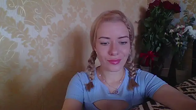 Snapshot of Softy_Aura_ chatting on July 2026 10:56:02 AM Softy Aura online show from July 2026 10:56:02 AM