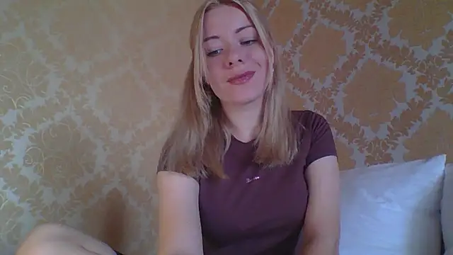 Snapshot of Softy_Aura_ chatting on July 2026 11:05:02 AM Softy Aura online show from July 2026 11:05:02 AM