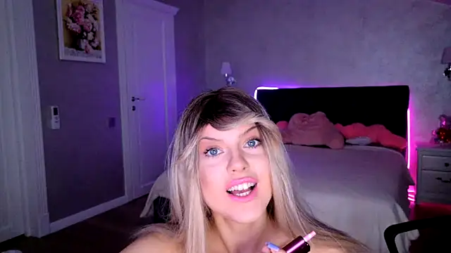 Snapshot of ChristieBlace chatting on May 2026 09:52:01 PM ChristieBlace online show from May 2026 09:52:01 PM