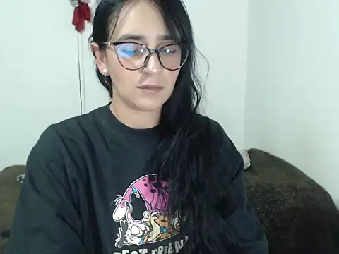 Snapshot of ASHLEYLOVE11 chatting on May 2026 01:50:01 PM ASHLEYLOVE11 online show from May 2026 01:50:01 PM