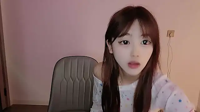 Zhizhi-99 online show from May 2026 04:25:02 PM