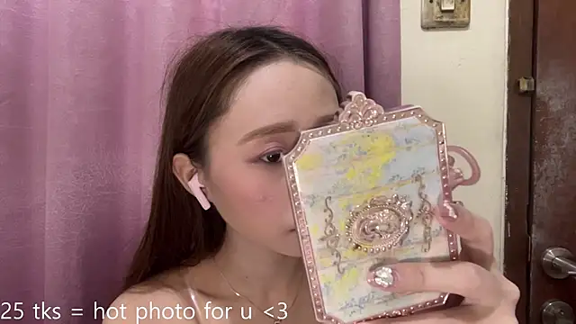 RuthWeinraub online show from May 2026 05:01:02 AM