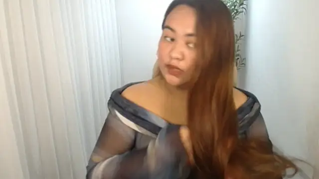 Snapshot of Czarinna chatting on July 2026 08:33:02 PM Czarinna online show from July 2026 08:33:02 PM