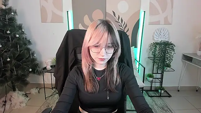 NyxCalderra online show from May 2026 07:47:01 AM