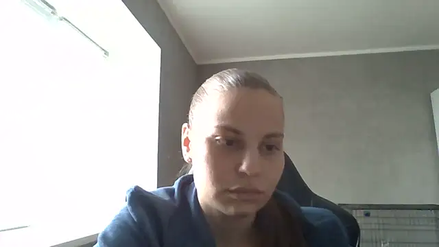 Snapshot of _Linsyy_ee_ chatting on May 2026 01:48:01 PM Linsyy ee online show from May 2026 01:48:01 PM