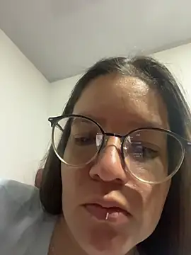 Snapshot of SamyandAllison chatting on May 2026 12:38:01 AM SamyandAllison online show from May 2026 12:38:01 AM
