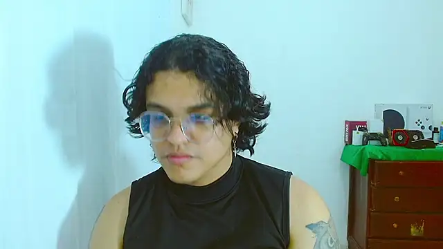 Snapshot of Diane_exotic chatting on July 2026 11:53:02 PM Diane exotic online show from July 2026 11:53:02 PM