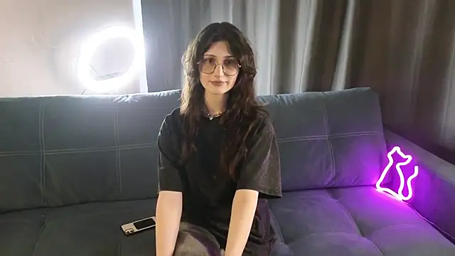SaintMental online show from May 2026 01:18:01 PM