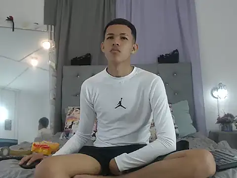 PhillipCox online show from June 2026 12:24:02 PM