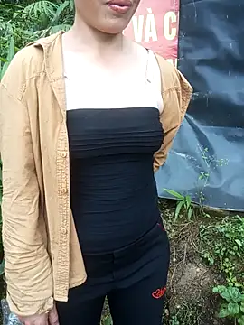 anhphi01 online show from April 2026 08:23:02 AM