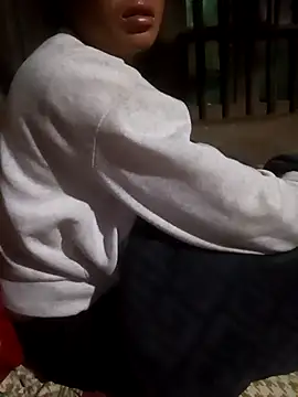 anhphi01 online show from April 2026 09:34:01 PM