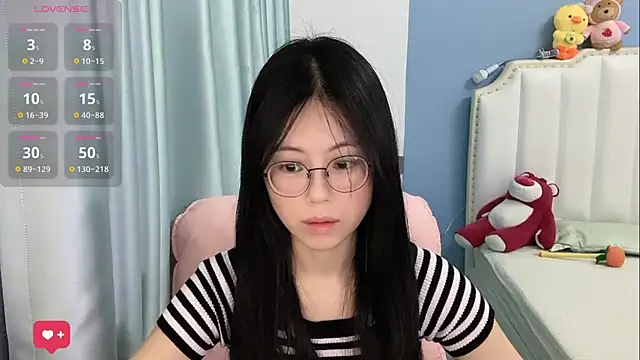 Luna-666 online show from June 2026 02:50:01 PM