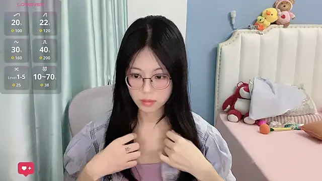 Snapshot of Luna-666 chatting on July 2026 02:46:01 PM Luna-666 online show from July 2026 02:46:01 PM