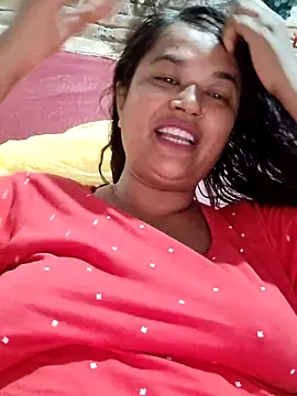 Snapshot of Gulapi_N chatting on May 2026 08:31:01 AM Gulapi N online show from May 2026 08:31:01 AM