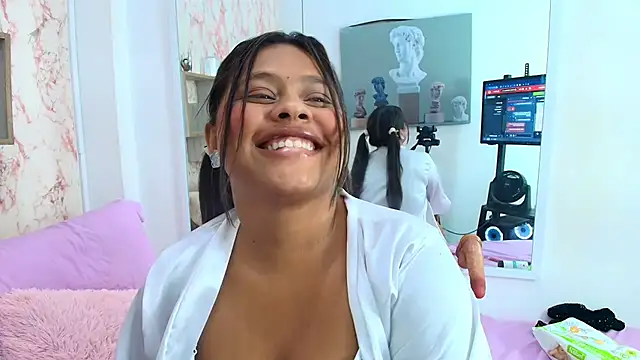 Snapshot of Valeria_Voss chatting on June 2026 06:52:02 AM Valeria Voss online show from June 2026 06:52:02 AM