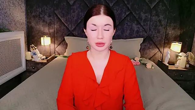 Gina lima online show from June 2026 08:32:02 PM