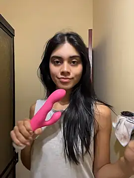 mia moonna online show from June 2026 11:31:01 AM