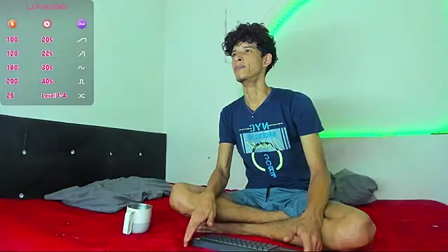 liammendoza98 online show from April 2026 11:04:02 AM