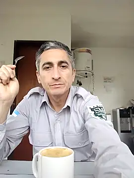 Snapshot of Alejandro83bsf chatting on May 2026 07:52:02 PM Alejandro83bsf online show from May 2026 07:52:02 PM