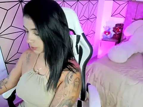 Vanessa  lopez1 online show from April 2026 10:05:01 PM