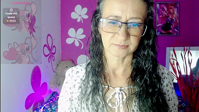 aura latinax online show from May 2026 11:37:02 AM