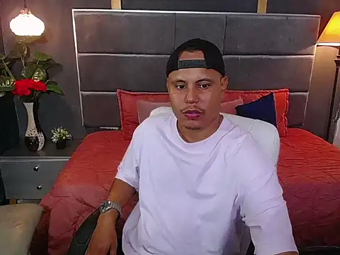 noah oliver1 online show from June 2026 01:19:02 AM