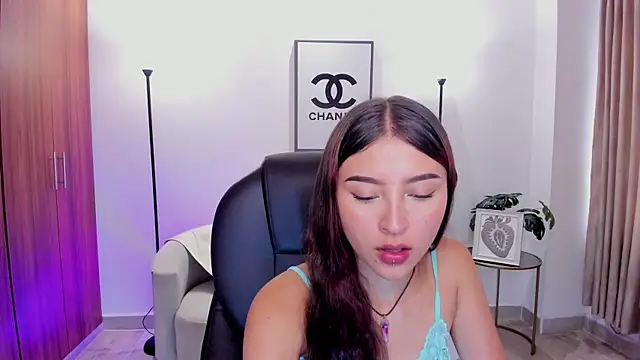 Nikky sweett  online show from May 2026 04:34:01 PM