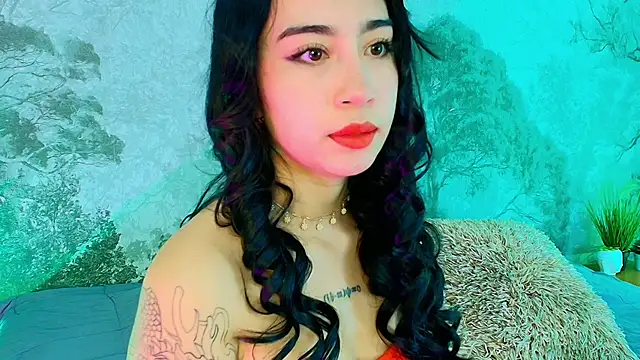 Snapshot of AshleyGross_ chatting on May 2026 07:52:02 PM AshleyGross online show from May 2026 07:52:02 PM