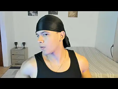 Snapshot of sant_wahlberg chatting on June 2026 12:16:02 AM sant wahlberg online show from June 2026 12:16:02 AM