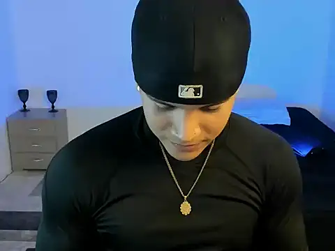 Snapshot of sant_wahlberg chatting on June 2026 10:52:01 PM sant wahlberg online show from June 2026 10:52:01 PM