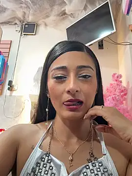 Snapshot of IsabellaMariet chatting on July 2026 03:03:02 PM IsabellaMariet online show from July 2026 03:03:02 PM