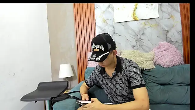 LOVE GUYS1 online show from July 2026 01:29:02 PM
