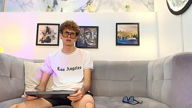 KING BOYS2026 online show from June 2026 01:52:01 AM