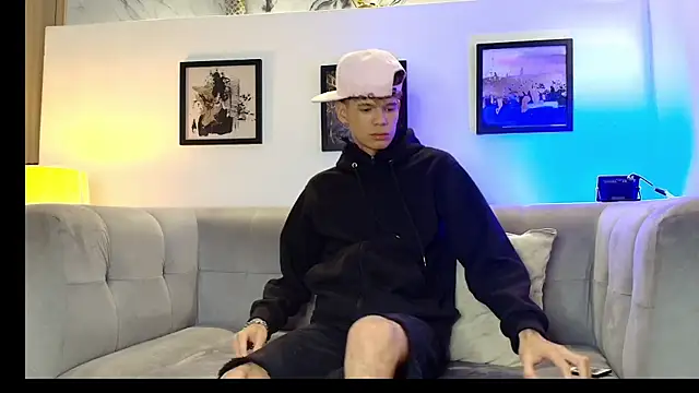 KING BOYS2026 online show from June 2026 03:52:02 AM