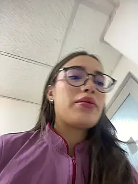 Sweet Milaa1 online show from May 2026 07:00:02 PM