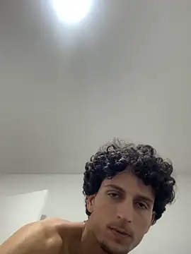 GianLavinnye online show from June 2026 02:46:02 AM