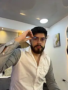 Snapshot of DomBoy_ chatting on May 2026 09:34:02 PM DomBoy online show from May 2026 09:34:02 PM