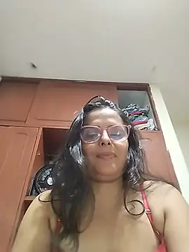 Snapshot of Bella_Morena27 chatting on June 2026 01:29:02 AM Bella Morena27 online show from June 2026 01:29:02 AM