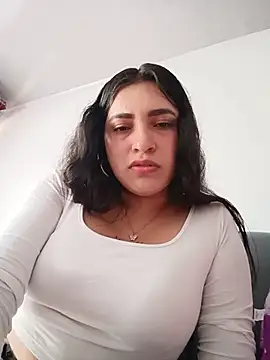 Snapshot of Sky__19 chatting on June 2026 07:47:02 PM Sky 19 online show from June 2026 07:47:02 PM