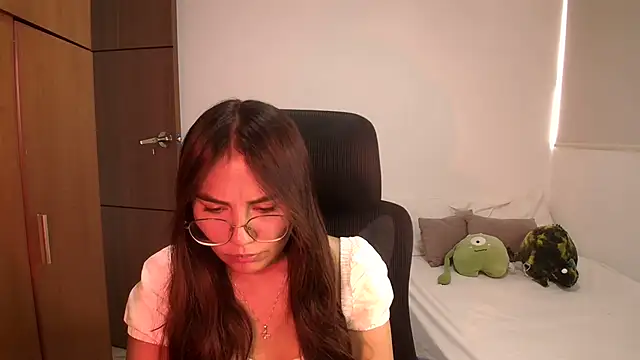 Snapshot of abbyyandmaxx chatting on June 2026 04:11:02 PM abbyyandmaxx online show from June 2026 04:11:02 PM