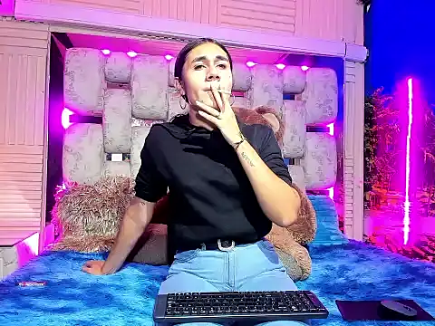 MahiaraHot online show from June 2026 01:54:01 PM