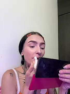 she-dulce online show from May 2026 08:47:02 PM