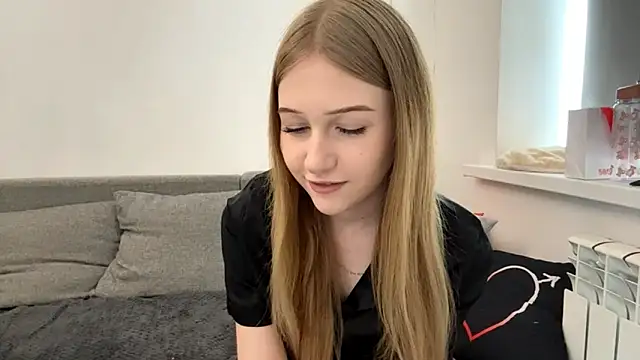 Snapshot of EvilinKasta chatting on May 2026 02:11:01 PM EvilinKasta online show from May 2026 02:11:01 PM