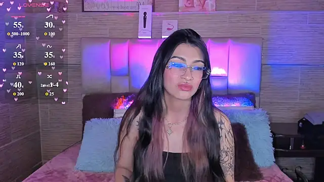 Snapshot of mia_smoke_ chatting on August 2026 01:40:01 AM mia smoke online show from August 2026 01:40:01 AM
