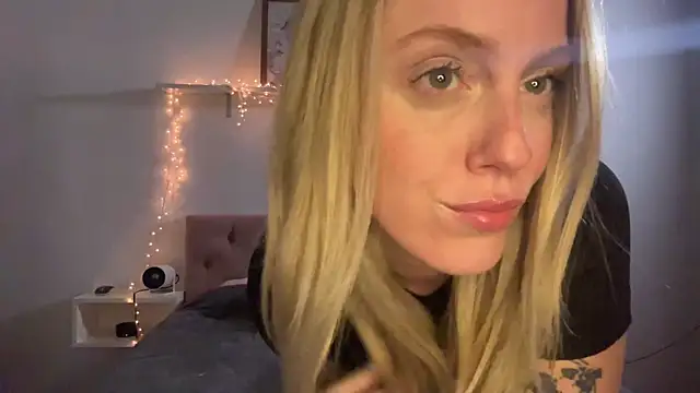 Snapshot of sweetemma_x chatting on July 2026 03:15:02 AM sweetemma x online show from July 2026 03:15:02 AM